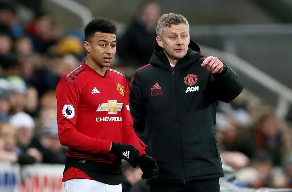 并且在与小 并且在与小